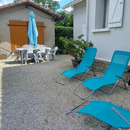 Nyaraló 325 Route Du Fourou *