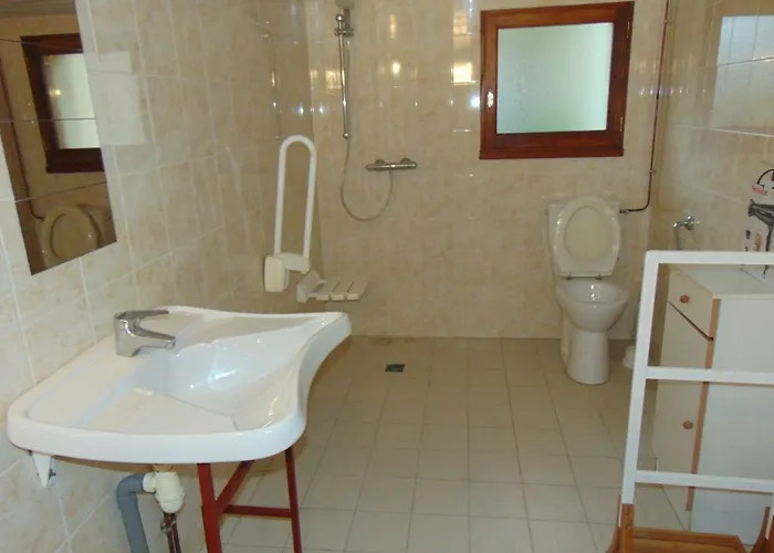 325 Route Du Fourou * Yzosse