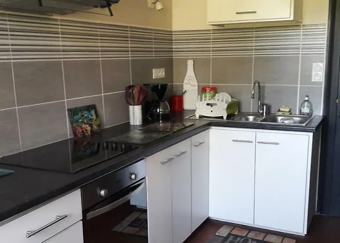 325 Route Du Fourou * Yzosse